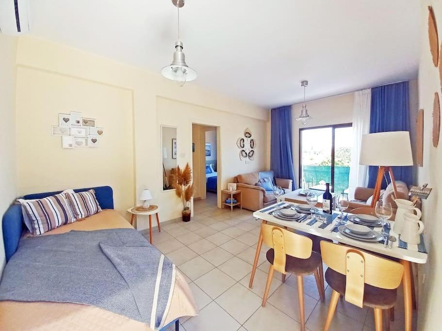 Lovely Ap In The Center Of Kato Paphos Exterior photo